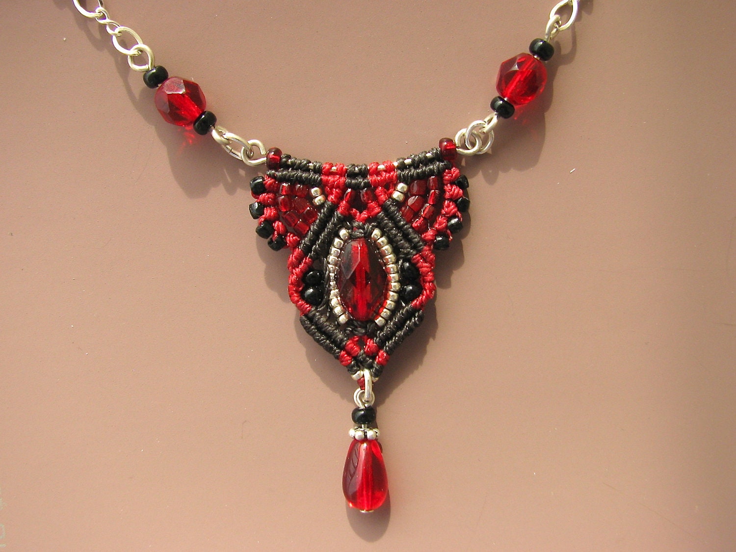 Beaded Necklace with Macrame in Black, Red, Silver - Micro Macrame Pendant