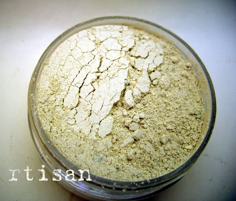 Real Cucumber and yogurt clay mask with honey