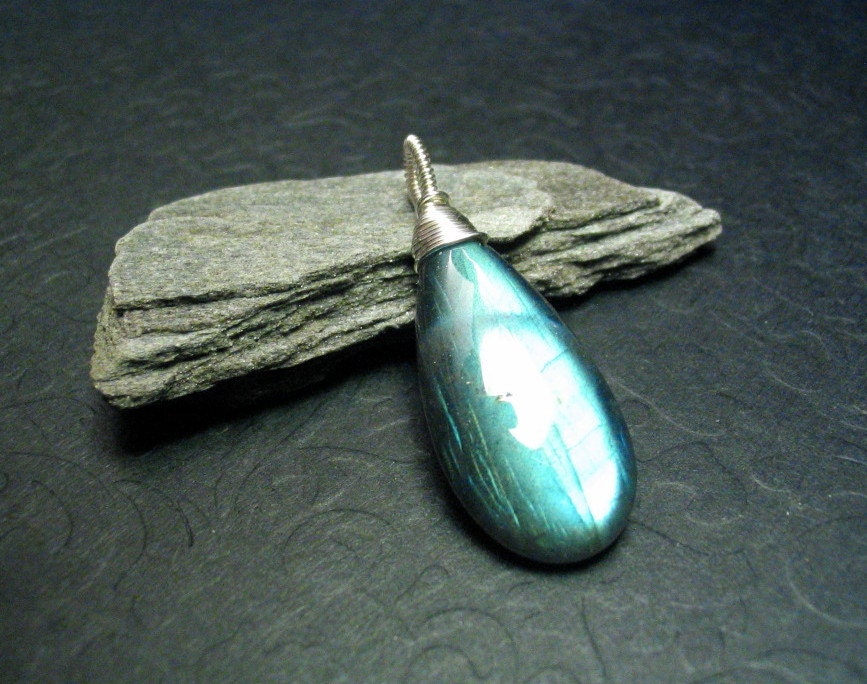 Large Labradorite Sterling Silver Gemstone Wirewrap Pendant
