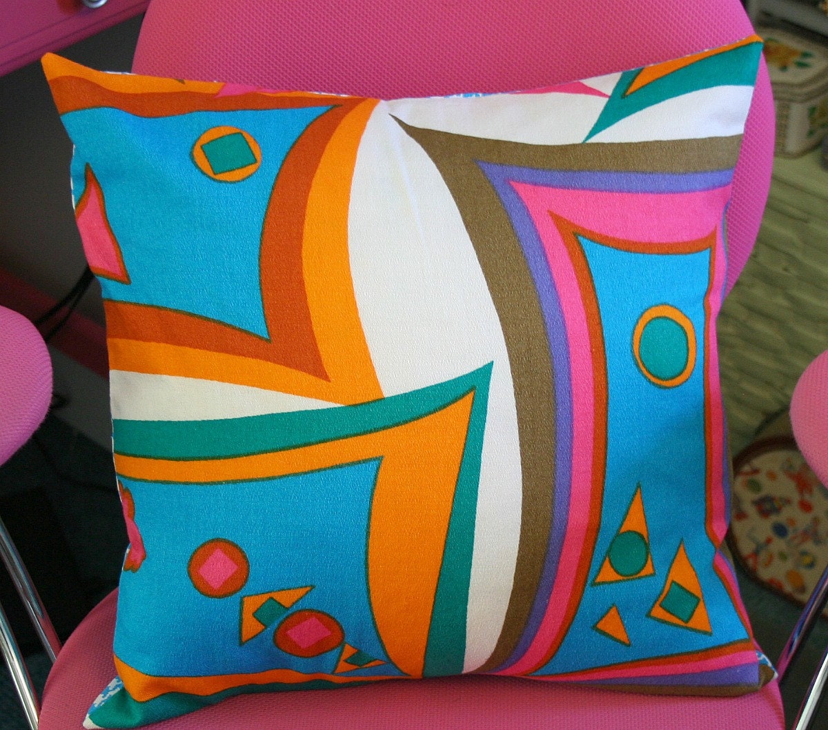 Vintage Barkcloth MOD and Bold Geometric Fabric Cover FREE Shipping