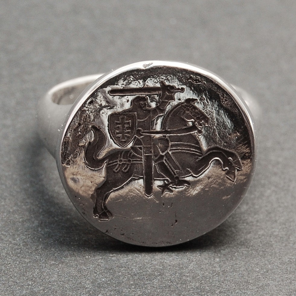 Knight ring - silver