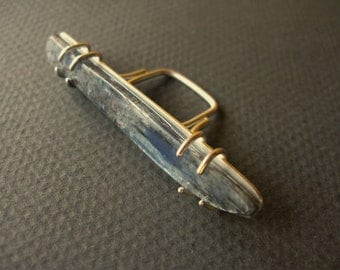 Aqueduct - sterling silver and kyanite knuckle duster ring