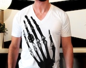Men's Combed-Cotton White Vneck Tshirt feat. Ringen print in Black