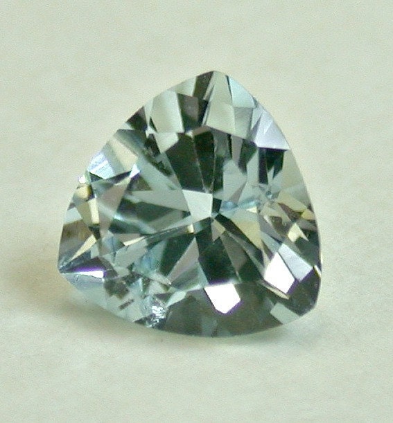 BLUE AQUAMARINE VINTAGE Faceted Loose Gemstone 0.69 cts pkg 1 fg146