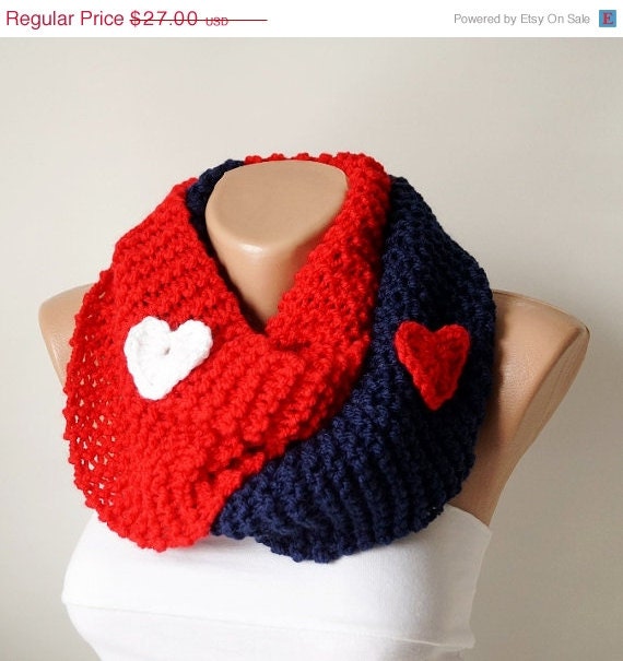 SALE - Forever-Infinity Scarf, Loop Scarf, Circle Scarf, Winter Cowl - Dark Blue, Red Chunky, Red Heart, Valentine's Gift