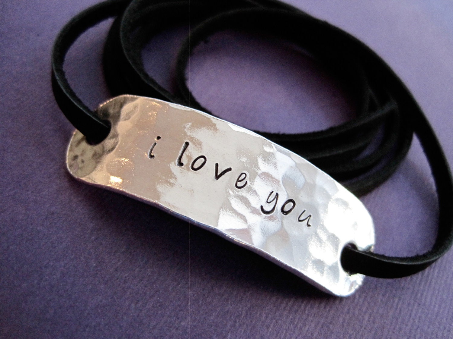 Personalized Bracelet - Hammered texture - Wrap - Leather Cord