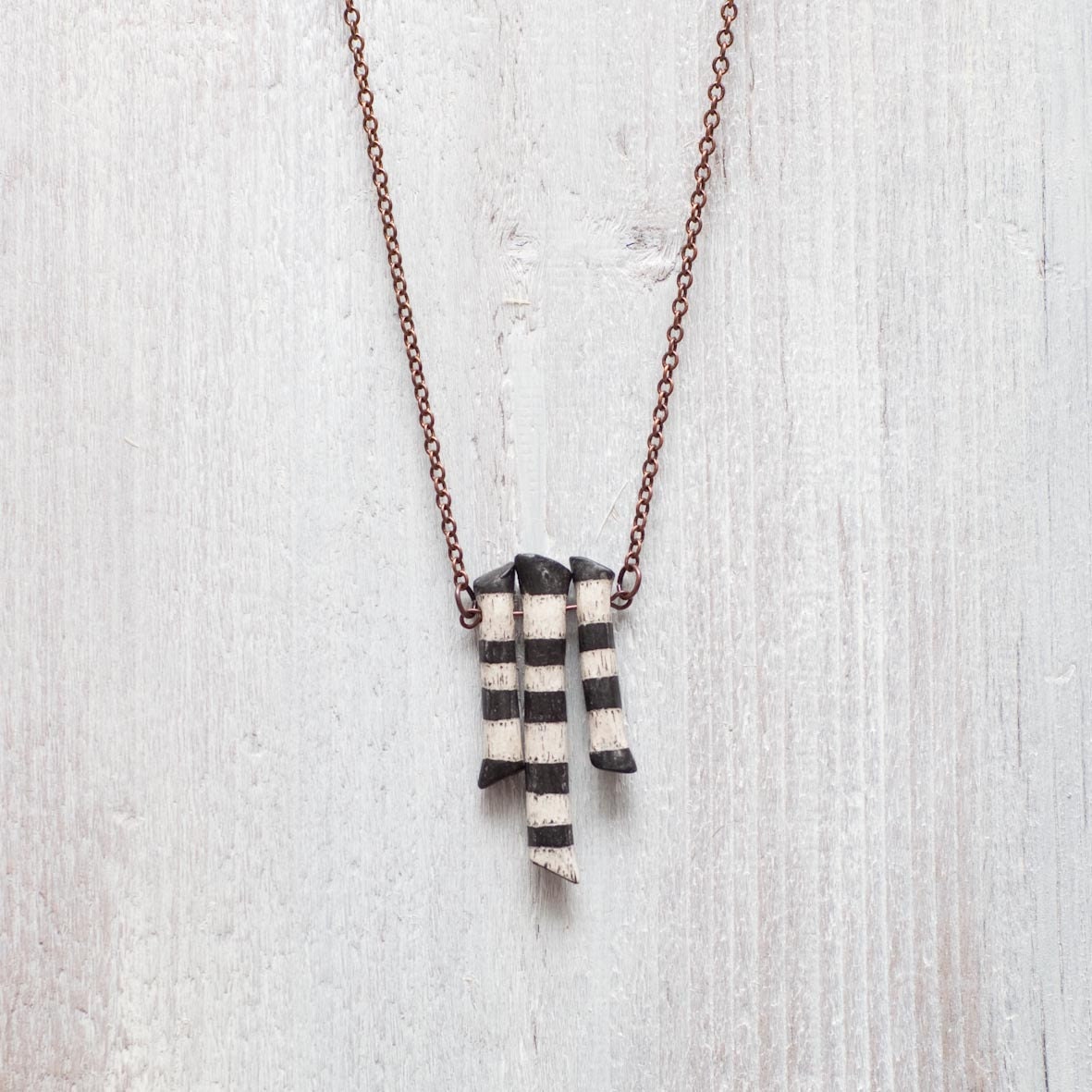 Pendant in ceramic. stripes. OOAK