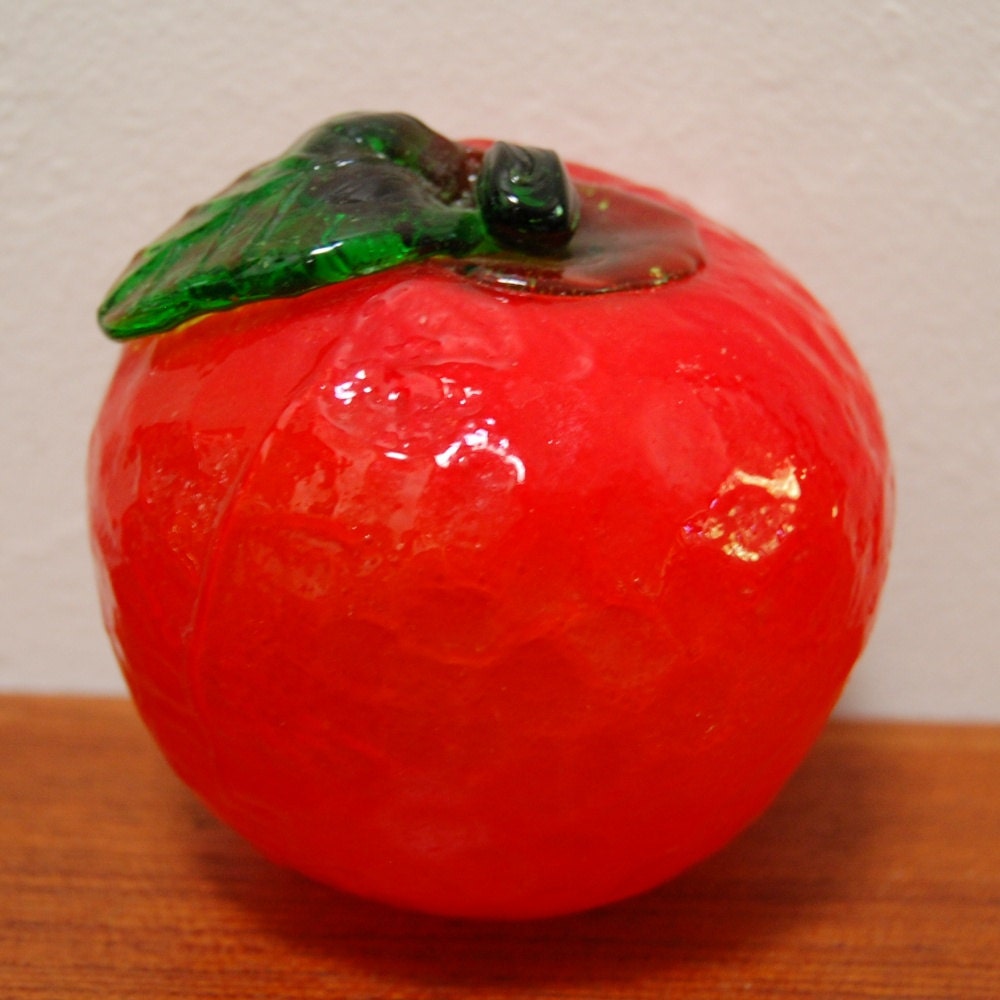 Vintage 1960s or 1970s Art Glass Apple
