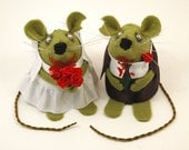 Zombie Wedding Cake Topper Macabre Mice ornament cute felt bride and groom gift for engaged just married