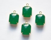 Vintage Jade Green Stones in 1 Loop Brass Setting 12mm x 10mm squ005J