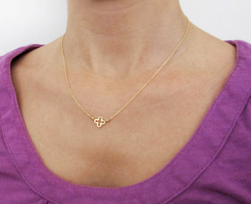 Delicate Gold Clover Necklace / Four Leaf Clover Necklace / Quatrefoil Necklace / Simple Gold Necklace