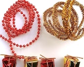 Miniature Holiday Decorations for Christmas Tree Trimmings Presents, Red & Gold, 6 pcs.