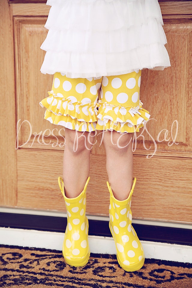 Yellow and white polka dot double ruffle knit shorts shorties 12 18 24 2 3 4 5 6 7 8
