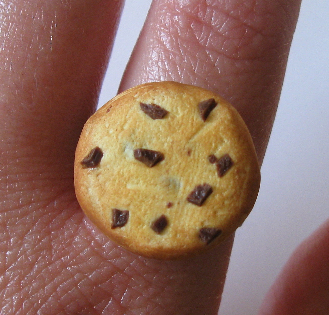 SCENTED Chocolate Chip Cookie Ring, Nickel Free