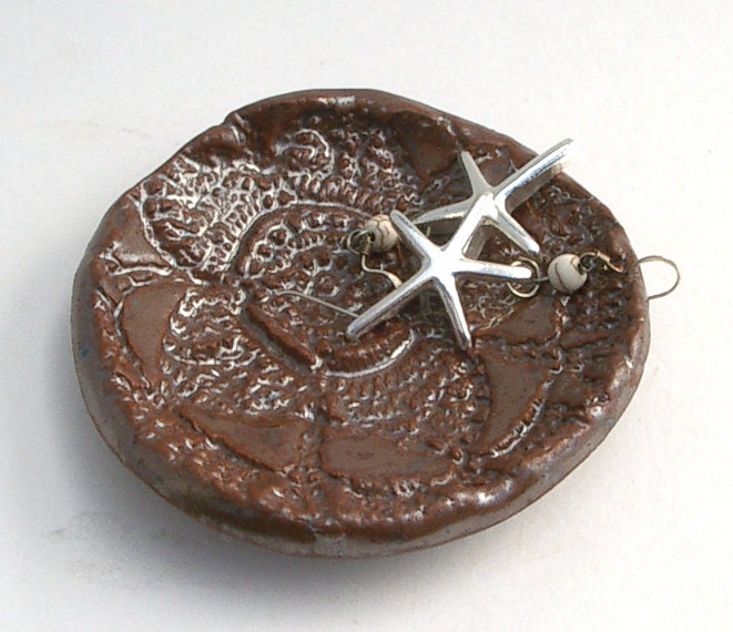 Tiny Ceramic Doily Dish