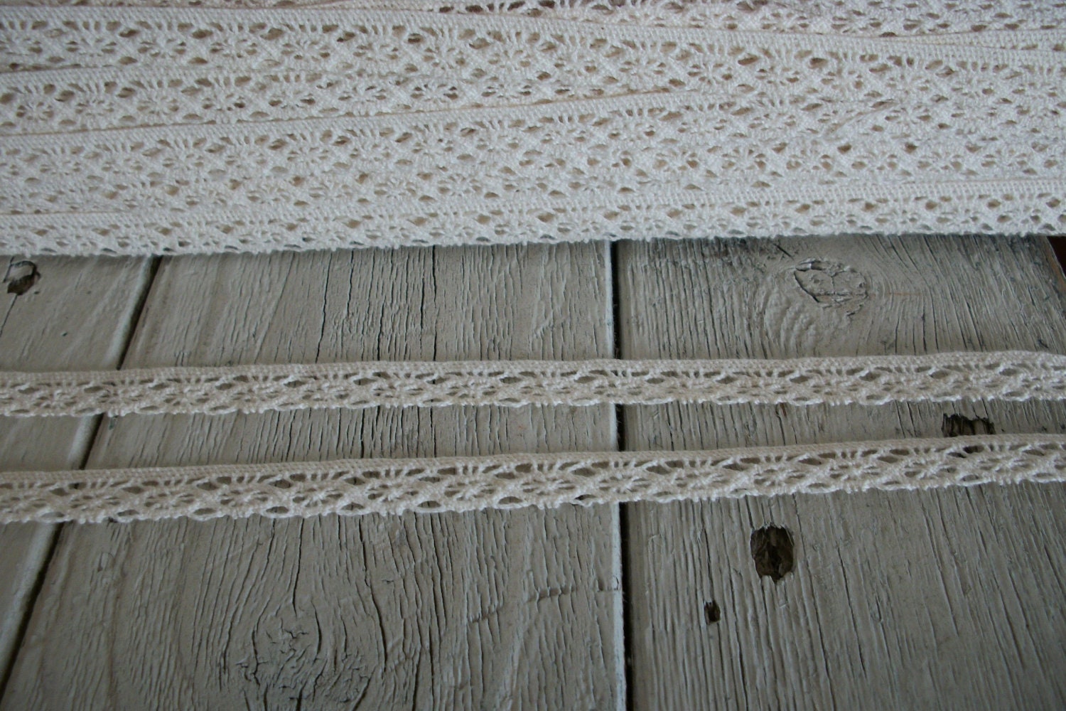 Torchon Crochet Trim in NATURAL oval-3/8 inch-5 yards for 2.69