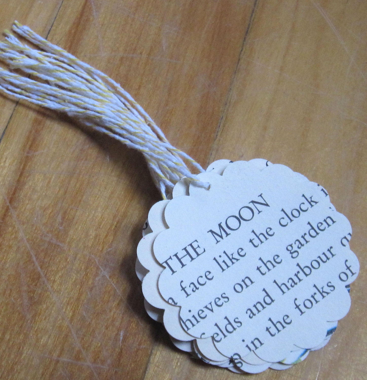 Vintage Poetry Text set of 10 scalloped gift tags