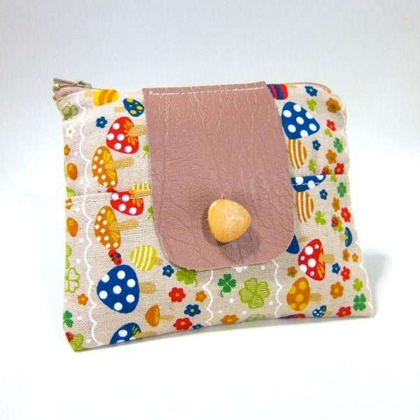 Multi-purpose zippy pouch - Linen rows of mushrooms