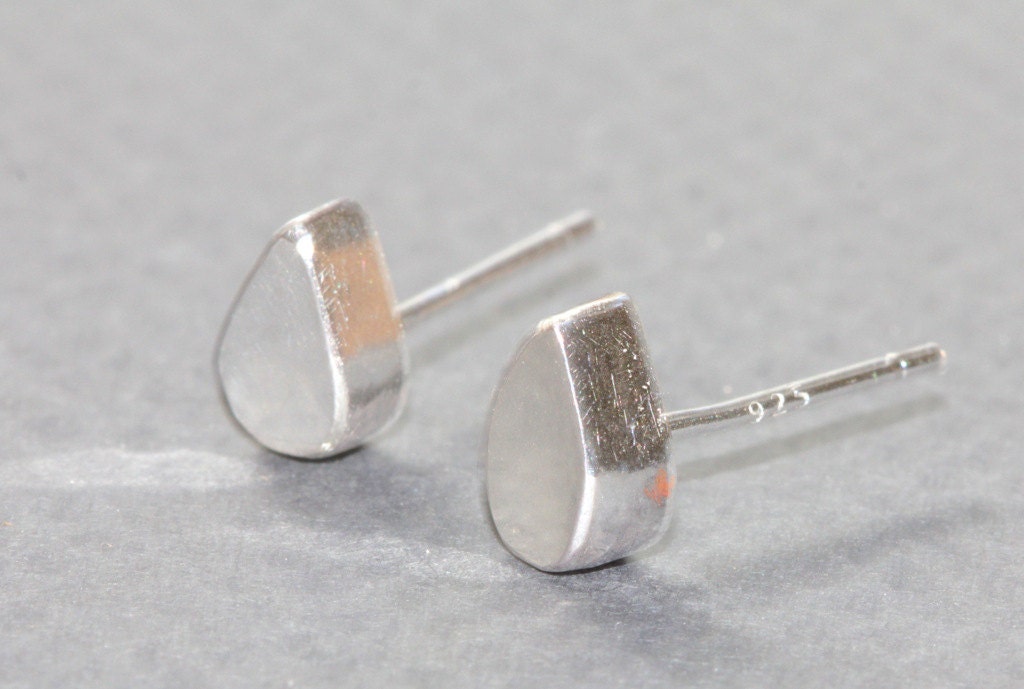 Tiny sweet solid Sterling Silver hand-cut teardrop handmade stud earrings