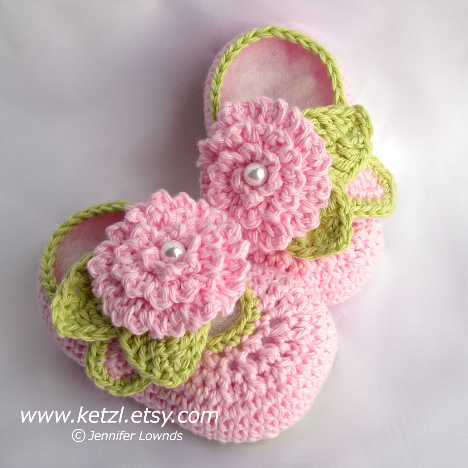 INSTANT DOWNLOAD Crochet Pattern Shabby Style Booties with chic flowers leaves and pearl centers pdf