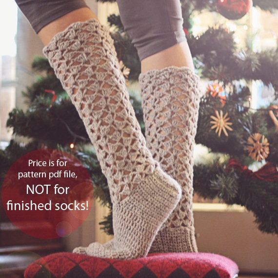 Instant download - Crochet PATTERN for socks (pdf file) - Christmas Morning Socks