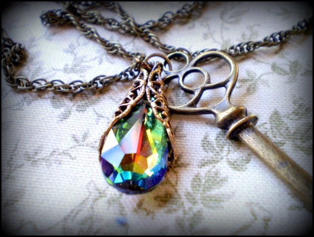 Love At Midnight III Vintage Style Swarovski Vitrail Necklace