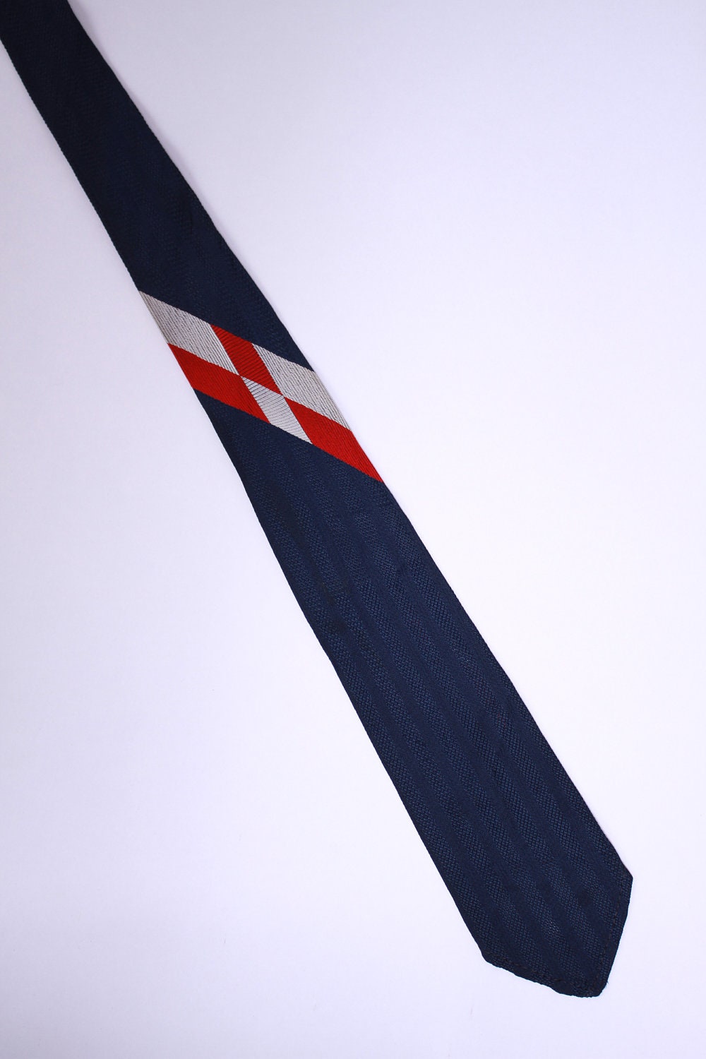 Vintage 1950s Woven Silk and Rayon Necktie in Navy with Red and Silver