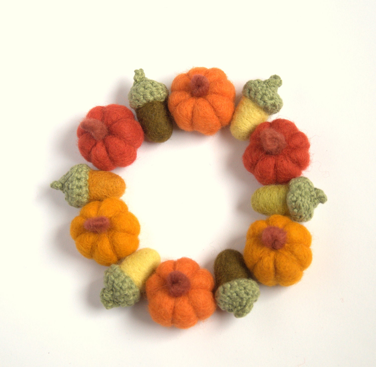 Thanksgiving wreath decor Felted Pumpkins acorns Autumn decoration candle ring Weddings favor gift handmade Christmas for hostess