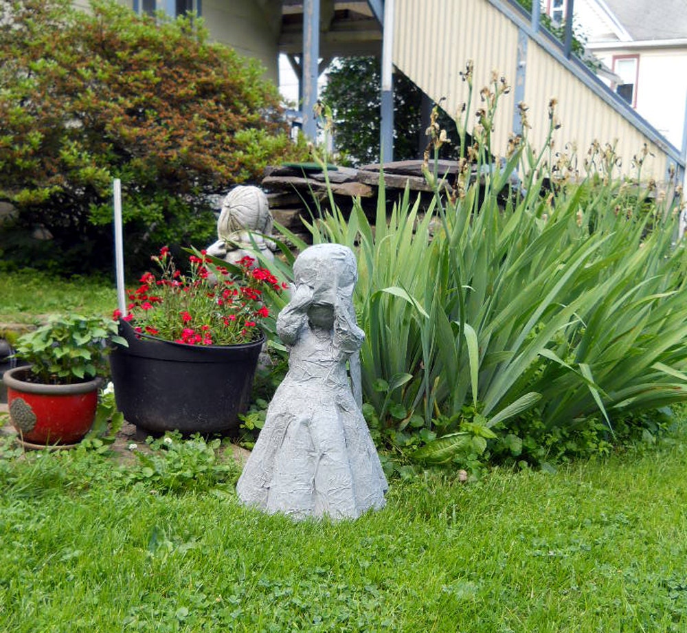 Weeping Angel Lawn decoration