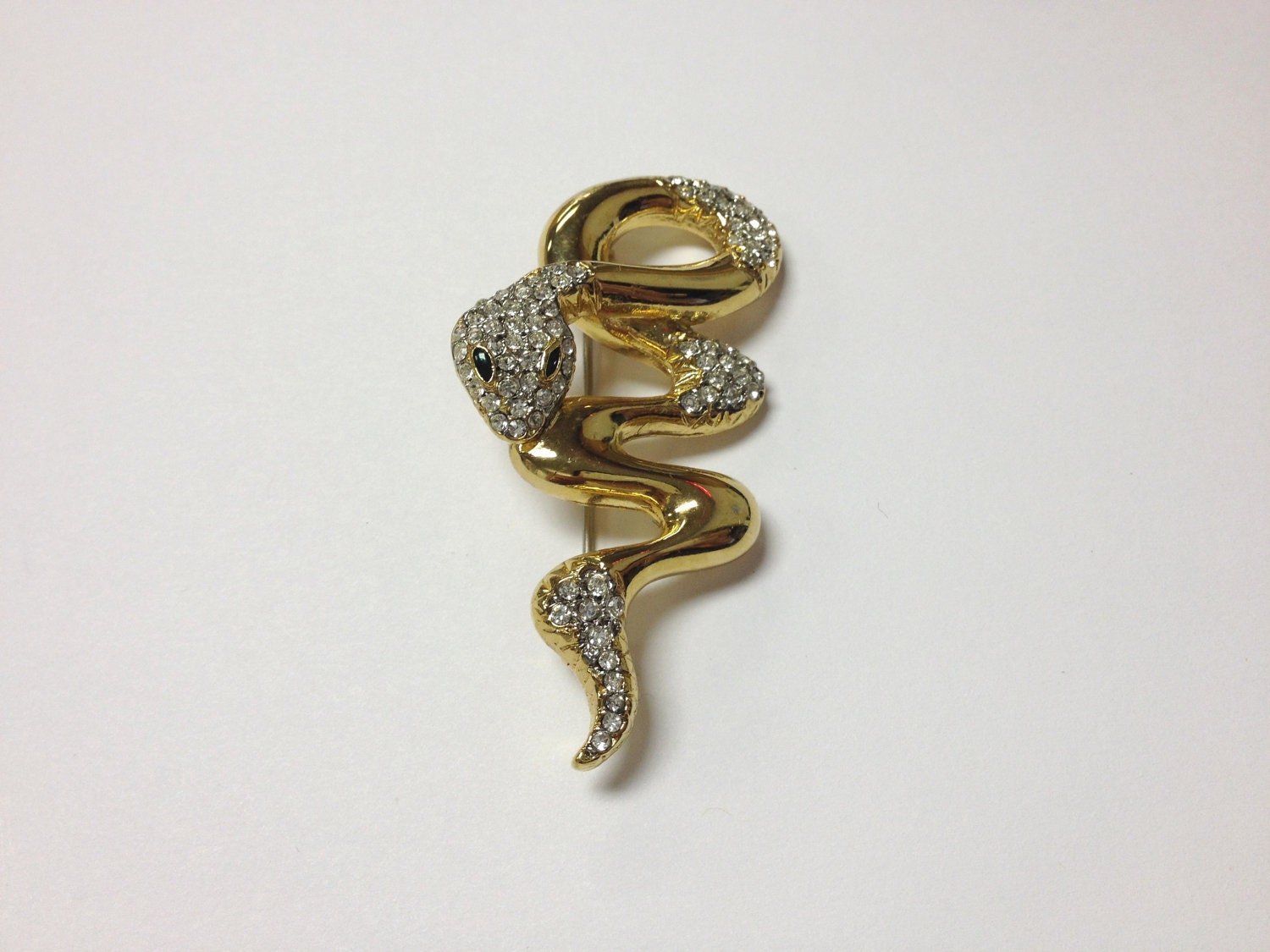 Beautiful vintage 80s gold tone and rhinestone snake brooch