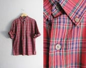 vintage men's '90s RED HOLIDAY PLAID long sleeve button-up shirt. size xl.