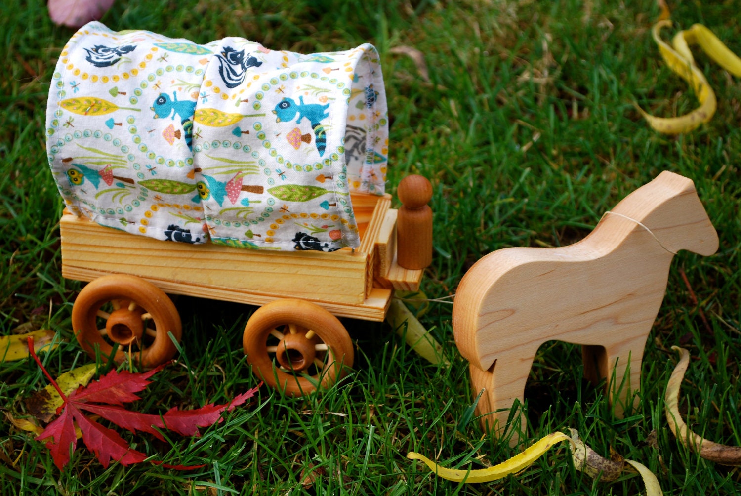 Woodland Print Caravan Wagon with Horse and Driver