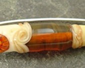 amber rose brooch/fibula