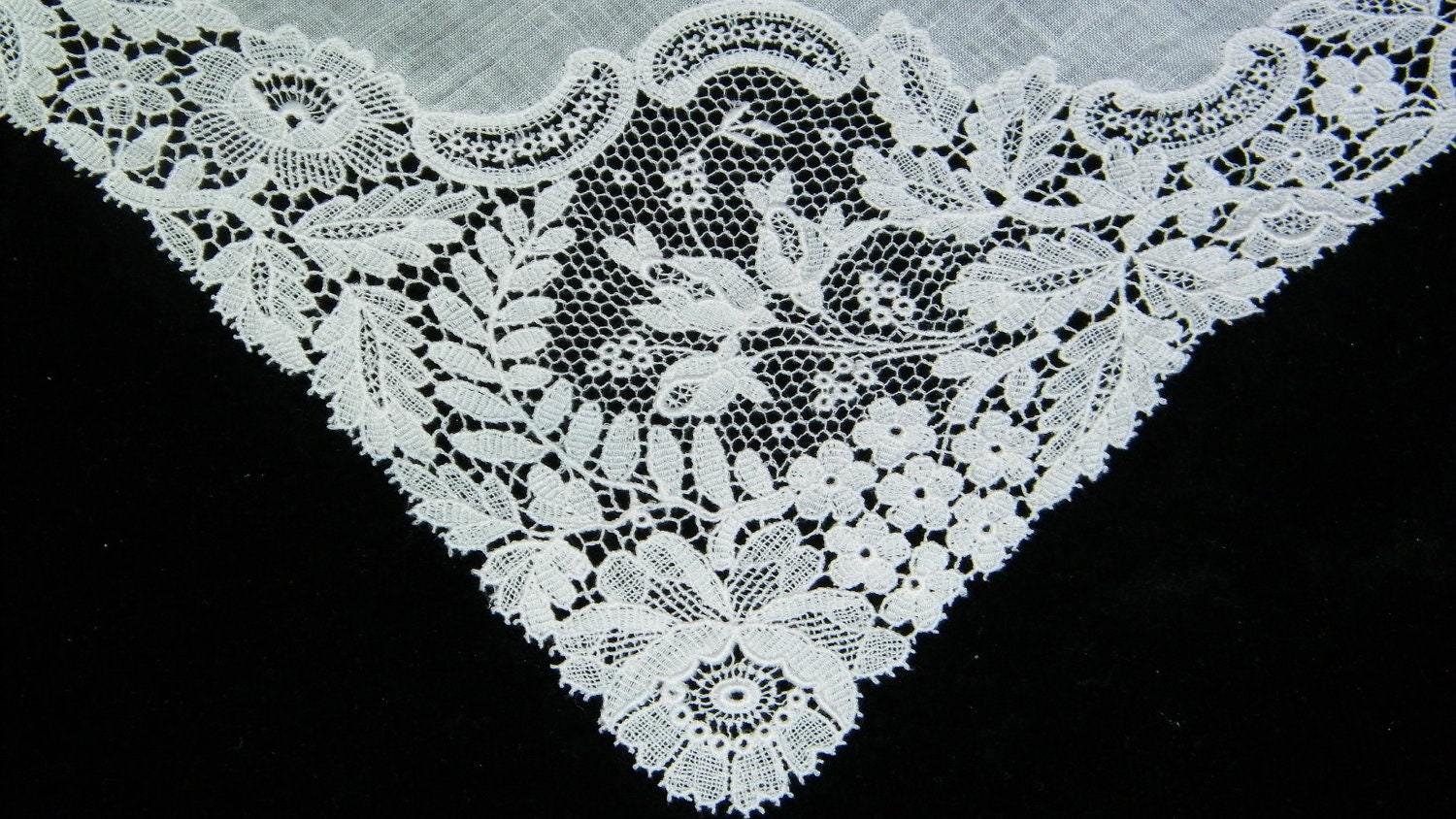 Gorgeous Antique White Linen and Fancy Honiton Bobbin Lace Brides Wedding Handkerchief, 8127 - HeirloomLinens