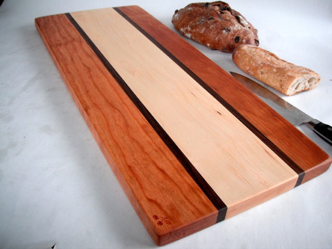 eco 24 inch long beautiful natural colors reclaimed woods bread board/cutting board