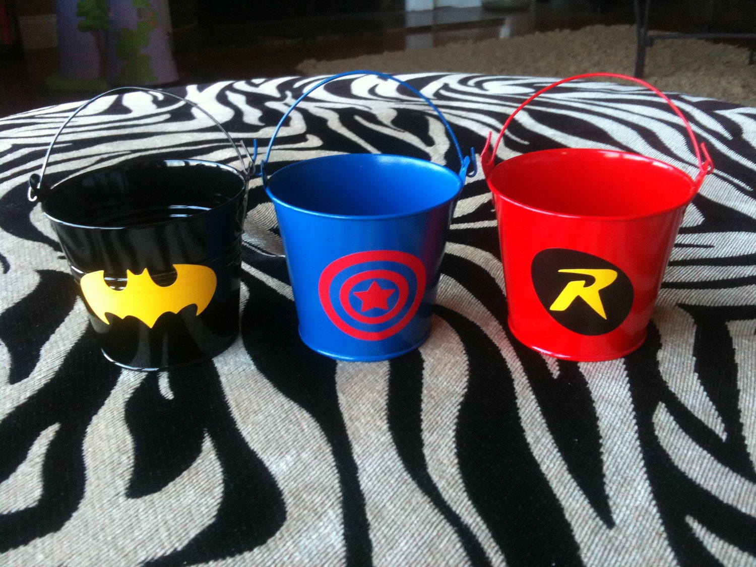 Batman and Robin Party Favor Buckets/ Treat Bag with Your Choice of Logo, Style 1