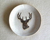 Small Speckled Oatmeal Stoneware Dish with Buck DEER Silhouette
