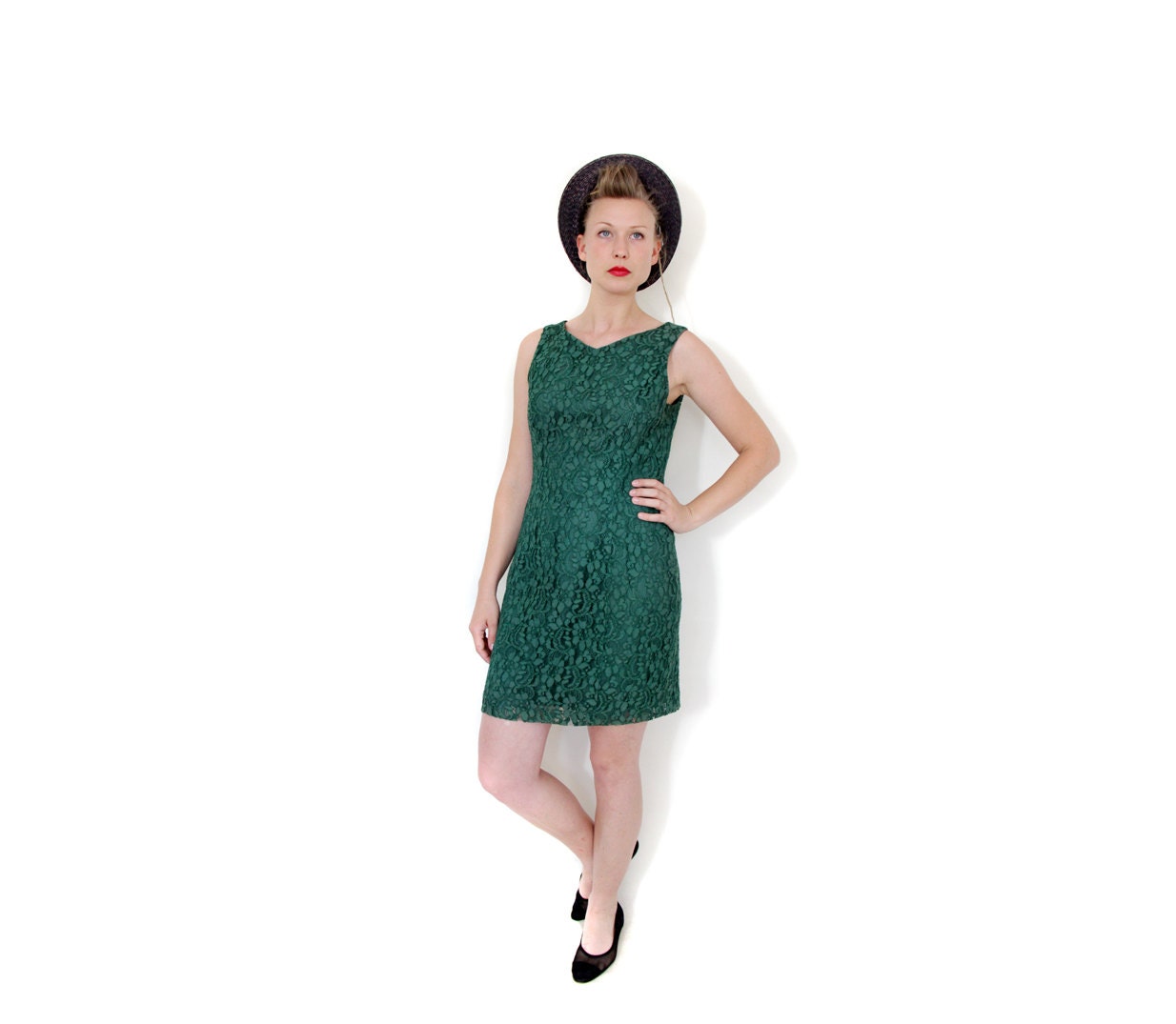 Vintage dress / sleeveless green lace mini / size M