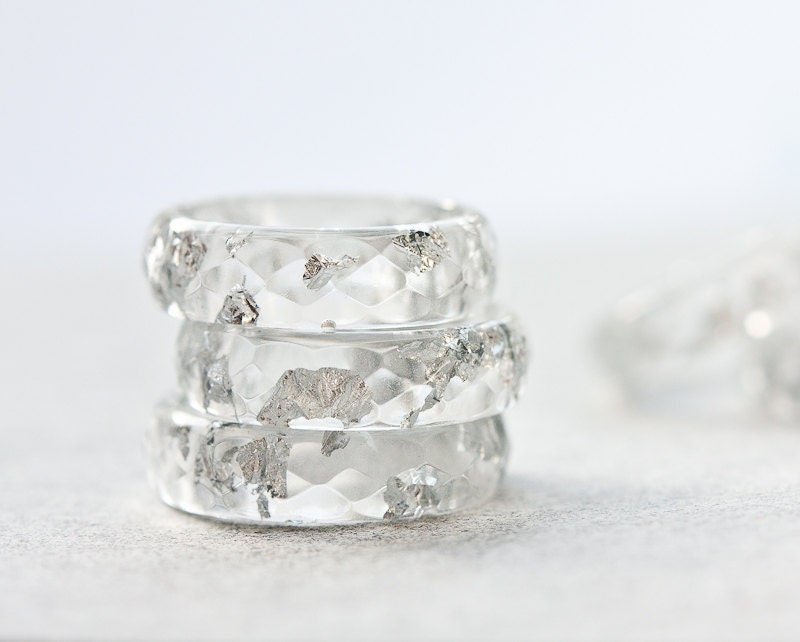 Resin Ring Silver Flakes Icicle Small Faceted Ring OOAK white minimalist jewelry rusteam