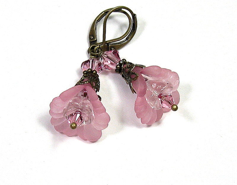 Pink Flower Earrings, Lucite Flowers, Swarovski Crystal, Vintage Style, Romantic Jewelry, Bridesmaids Gift, Womens Accessories, For Her