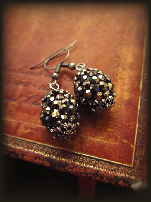 Sparkling Winter Berry Earrings