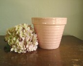 Pfaltzgraff pink planter, speckled pottery