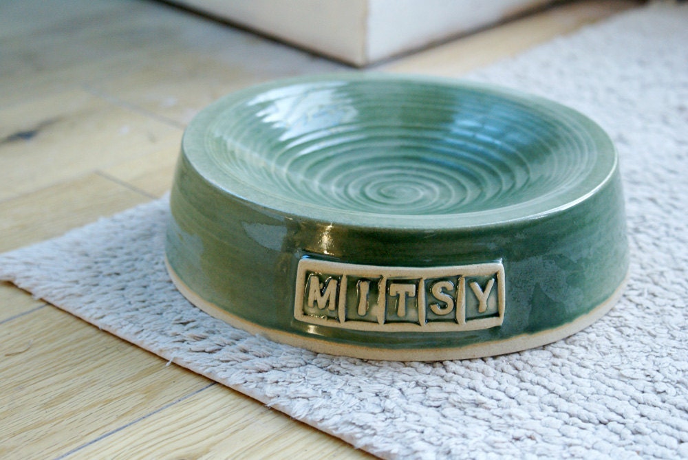 Made to order - Handmade pottery cat feeding bowl personalised with your cat's name