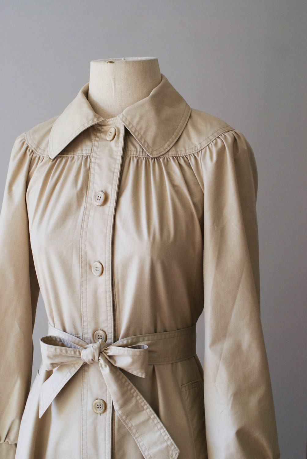 70s trench / 1970s tan princess trench coat / Tan Bella jacket