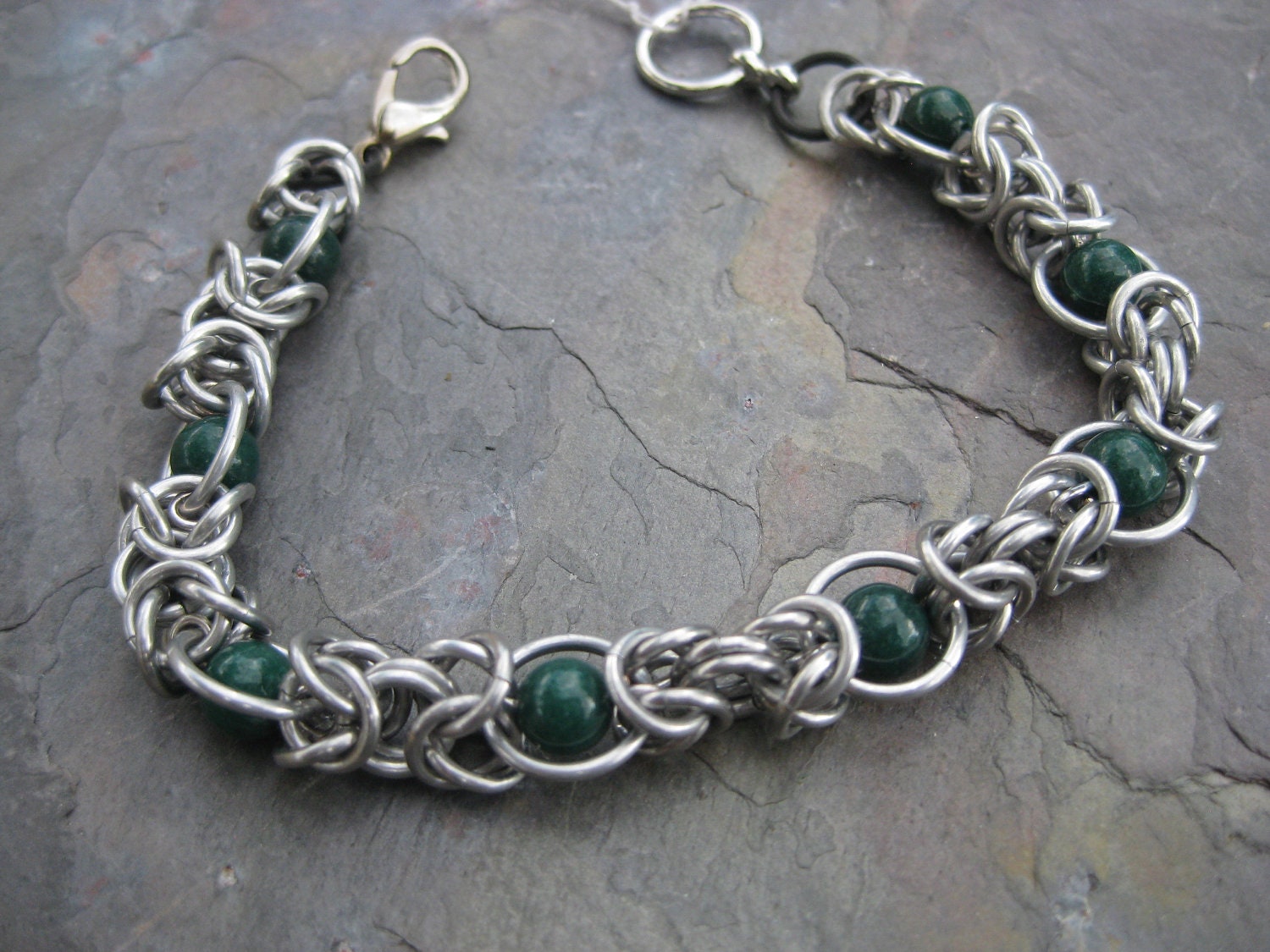 Bracelet - Chainmail - silver rings with green bead Suspended Byzantine