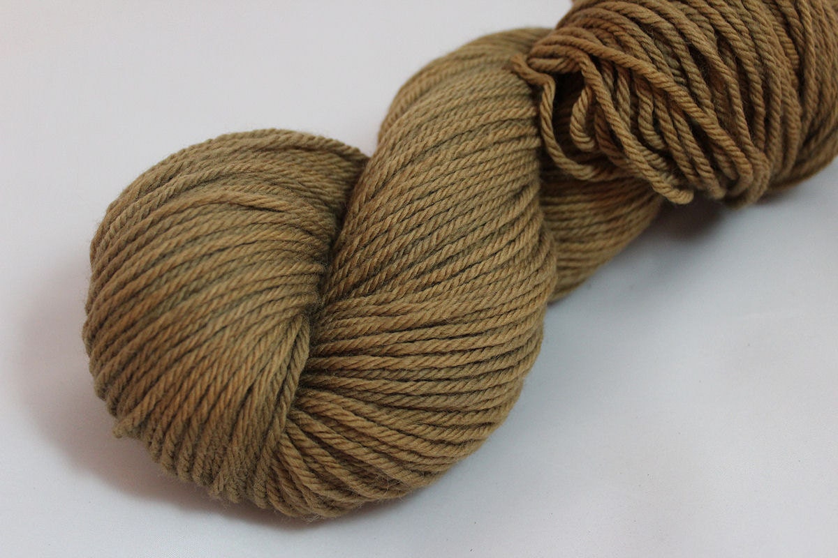 Moss - Naturally-Dyed Falkland British Merino DK-Weight Yarn 246 yds
