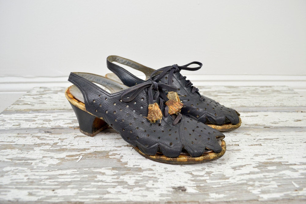 1930s shoes / 30s leather oxfords / navy perforated sandals / Snakeskin