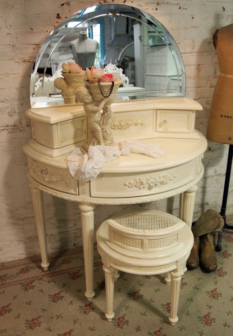 Painted Cottage Chic Shabby Cream Romantic Vanity