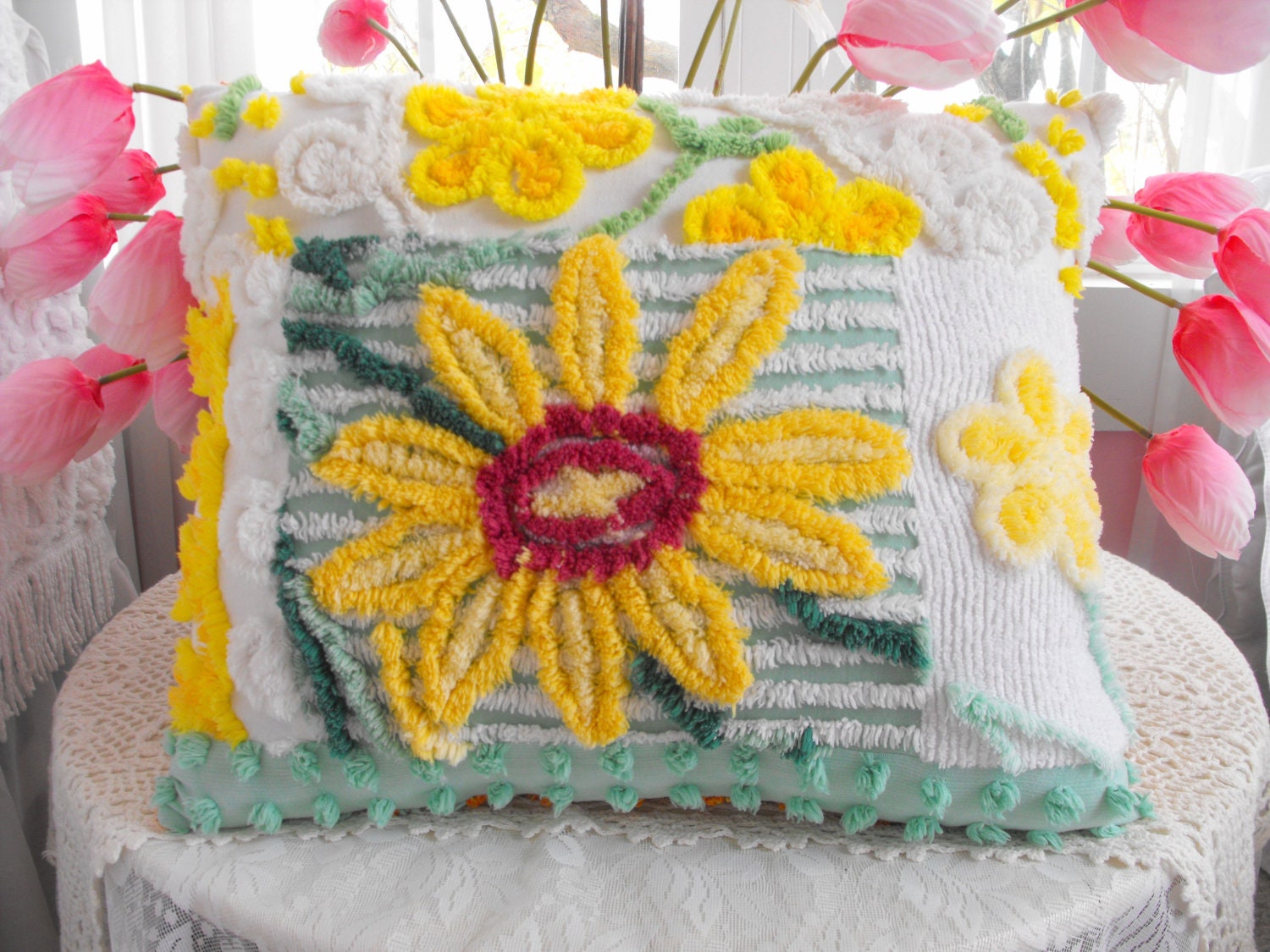 ADORABLE VINTAGE CHENILLE Patchwork Pillow Sunflower