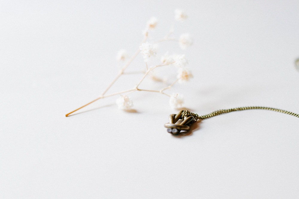 Limited -Knotted no.02 necklace